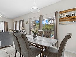 Minutes From Disney Private Pool 4 Bedroom Home by RedAwning