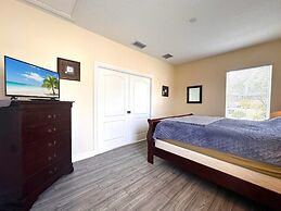 10' Disney Luxury Home 7br Pool In Reunion 7 Bedroom Villa by RedAwnin