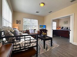 10' Disney Luxury Home 7br Pool In Reunion 7 Bedroom Villa by RedAwnin