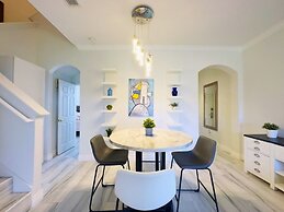 Luxury Home 4 Bd Minutes From Disney 4 Bedroom Townhouse