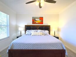 Luxury Home 4 Bd Minutes From Disney 4 Bedroom Townhouse