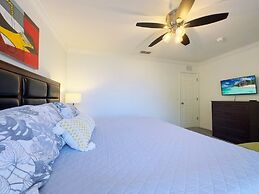 Luxury Home 4 Bd Minutes From Disney 4 Bedroom Townhouse