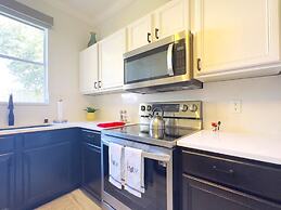 Luxury Home 4 Bd Minutes From Disney 4 Bedroom Townhouse