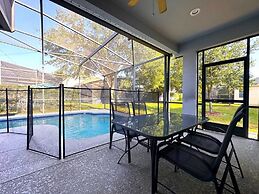 Amazing Villa 4bd W/ Pool In A Gated Comm. 4 Bedroom Villa