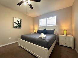 Amazing Villa 4bd W/ Pool In A Gated Comm. 4 Bedroom Villa