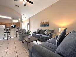 Amazing Villa 4bd W/ Pool In A Gated Comm. 4 Bedroom Villa