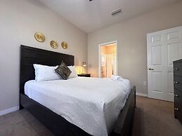 Amazing Villa 4bd W/ Pool In A Gated Comm. 4 Bedroom Villa