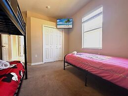 Amazing Villa 4bd W/ Pool In A Gated Comm. 4 Bedroom Villa