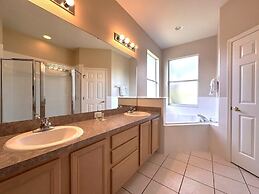 Amazing Villa 4bd W/ Pool In A Gated Comm. 4 Bedroom Villa