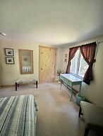 Daybreak Limit 8 3 Bedroom Villa by RedAwning