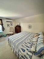 Daybreak Limit 8 3 Bedroom Villa by RedAwning