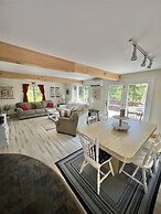 Daybreak Limit 8 3 Bedroom Villa by RedAwning