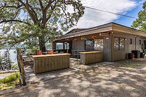 Inventor's Cottage 30 Night Minimum 3 Bedroom Home by RedAwning