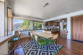 Inventor's Cottage 30 Night Minimum 3 Bedroom Home by RedAwning