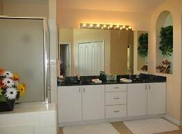 Family Fun Vacation Home 4 Bedroom Villa by RedAwning