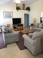 Family Fun Vacation Home 4 Bedroom Villa by RedAwning