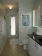 Family Fun Vacation Home 4 Bedroom Villa by RedAwning