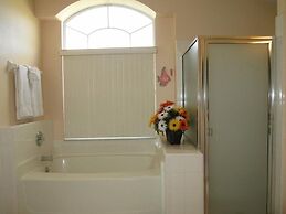 Family Fun Vacation Home 4 Bedroom Villa by RedAwning