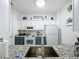 Summer Dreams 3 Bed Condo In Windsor Hills 3 Bedroom Condo by RedAwnin