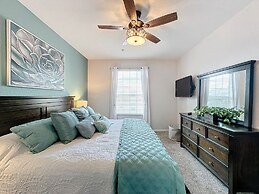 Summer Dreams 3 Bed Condo In Windsor Hills 3 Bedroom Condo by RedAwnin