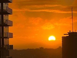 Sky Ala Moana 3509 3 Bedroom Condo by RedAwning