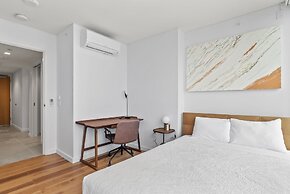 Sky Ala Moana 3509 3 Bedroom Condo by RedAwning