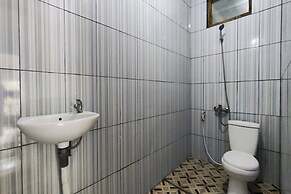 OYO 94016 Homestay Baronsari