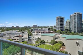 Stunning 12th Floor Studio in the Grove