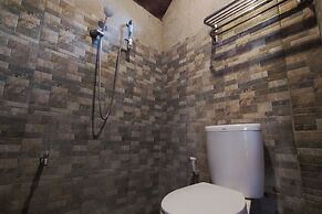 OYO 94017 Victouris ResortNearPantai Sepanjang