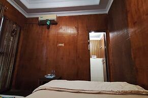 OYO 94017 Victouris ResortNearPantai Sepanjang