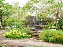 OYO 75500 Kuunone Art & Gallery