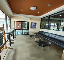 OYO 75504 Ratchapruek Apartment Angthong