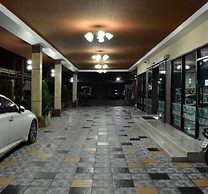 OYO 75504 Ratchapruek Apartment Angthong