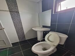 OYO 75504 Ratchapruek Apartment Angthong