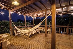 Franca's House - Piscina - Praia do Rosa