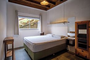 Franca's House - Piscina - Praia do Rosa