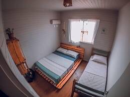 Franca's House - Piscina - Praia do Rosa