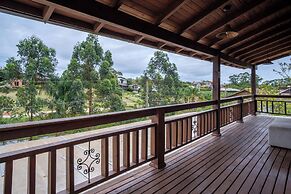 Franca's House - Piscina - Praia do Rosa