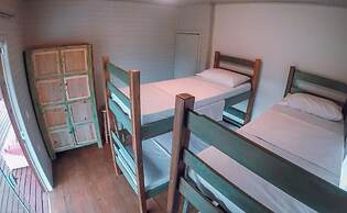 Franca's House - Piscina - Praia do Rosa