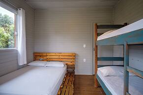 Franca's House - Piscina - Praia do Rosa