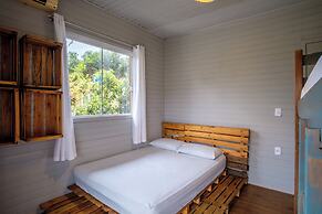 Franca's House - Piscina - Praia do Rosa