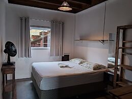 Franca's House - Piscina - Praia do Rosa