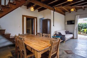 Franca's House - Piscina - Praia do Rosa