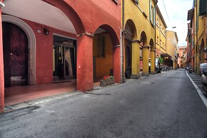 Bologna City Center Apartment