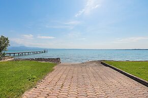 Splendid Apartment PT-1 sul lago