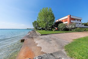 Splendid Apartment PT-1 sul lago