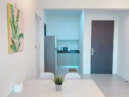 Comfy 3-Bedrooms Apartment at Meritus Residensi