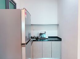 Comfy 3-Bedrooms Apartment at Meritus Residensi