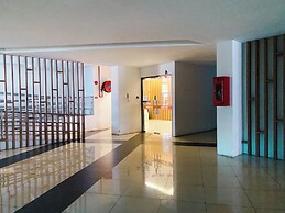 Comfy 3-Bedrooms Apartment at Meritus Residensi