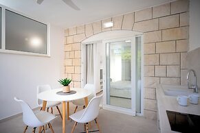 Beachfront Villa near Zlatni rat